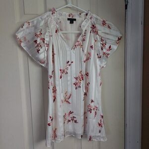 Pretty little flutter sleeve blouse